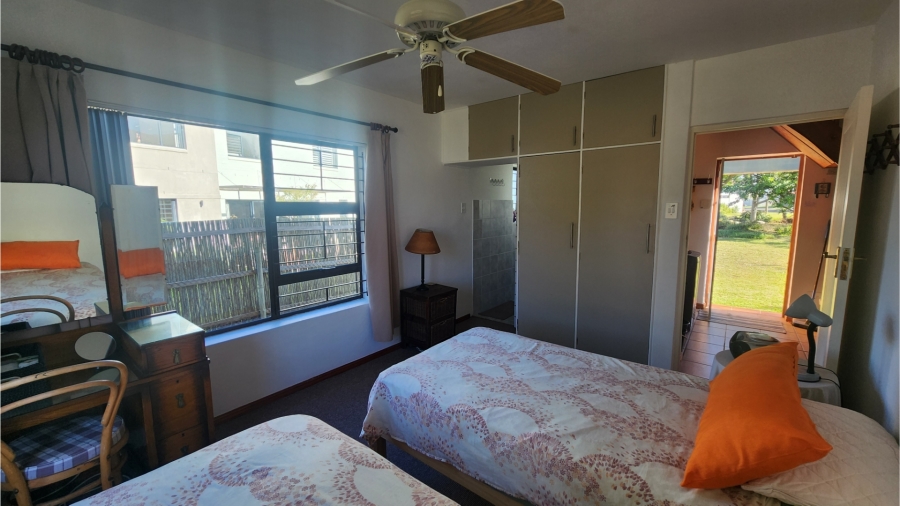 2 Bedroom Property for Sale in Sandbaai Western Cape
